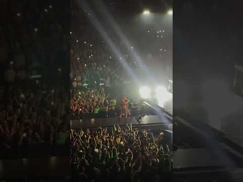 埋葬一個朋友 Billie Eilish 現場 我們去哪裡 巡演開幕式 邁阿密 (Bury A Friend Billie Eilish live Where Do We Go Tour opener Miami)