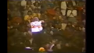 Neil Diamond - "Hear Them Bells","Beautiful Noise" & "Brooklyn" Live August 1992 NYC