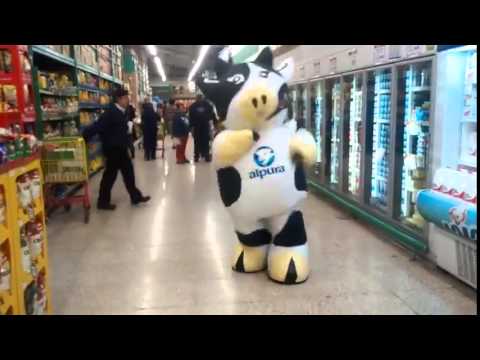 download lagu mp3 mp4 Cow Mascot Dancing, download lagu Cow Mascot Dancing gratis, unduh video klip Cow Mascot Dancing