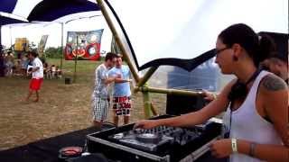 DJ Alanita at Zuvuya Festival 2012!