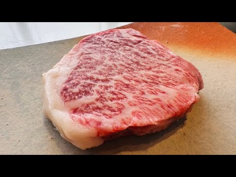 A5 Matsusaka Wagyu Beef Steak and sushi - Highest quality Wagyu in the world / Teppanyaki at Tokyo