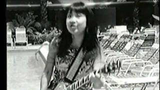 Shonen Knife (少年ナイフ)--Explosion MV