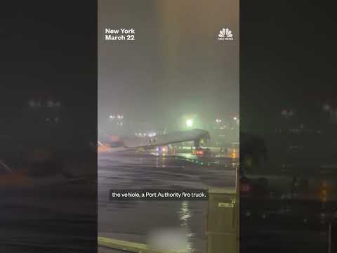 4 injured after plane collides with vehicle at LaGuardia