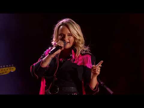 Miranda Lambert & Avril Lavigne - Kerosene & Sk&er Boi (Live from CMA Fest)