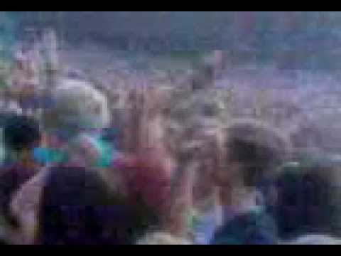 Skrillex - Goin In, Goin Hard (live@Weekend Festival)