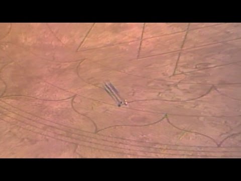 1990: Mysterious etchings appear in Oregon desert