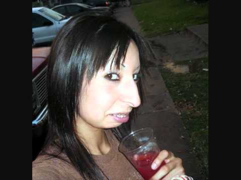 Feia Que Doi video