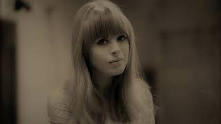 As Tears Go By  MARIANNE FAITHFULL (with lyrics)