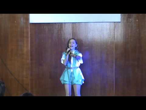 Ana Maria Codreanu Amy Vivox