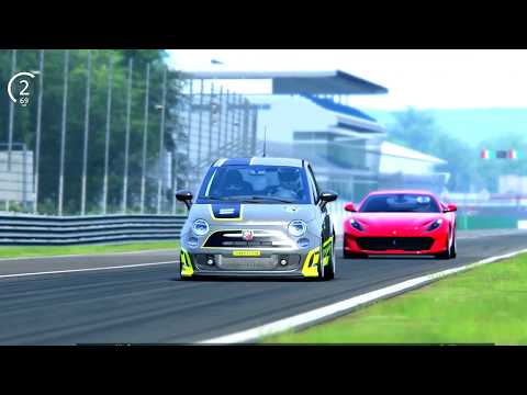 Ferrari 812 Superfast vs Fiat 500 Abarh 4WD Monster - Monza