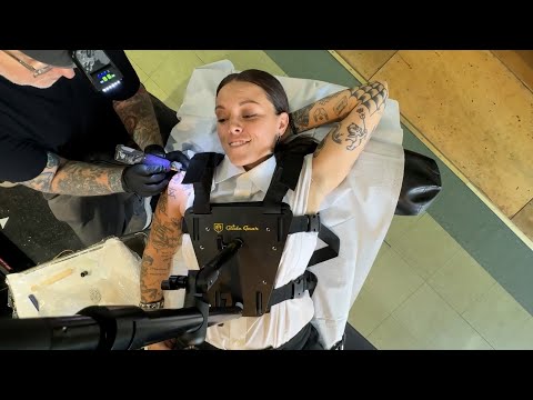 Lauren Sanderson - allison (Official Lyric Video)