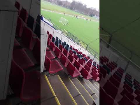 HFC HAARLEM stadion. Vervallen, gesloopt en toch oh zo mooi. Gelukkig staat de Kick Smit tribune nog