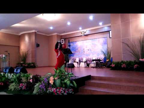 Zaskia Gotik Kw show by Lovely Boys cabaret show