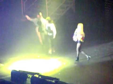 (Fancam) Music Bank Paris Special Dance Stage Hyoyeon Hyomin Hyoyeon Bora Sohyun