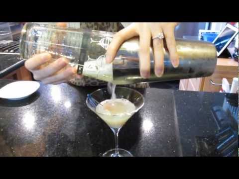 {drink recipe} Lychee Martini