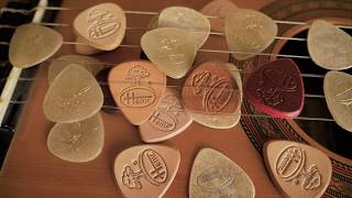 Kožené trsátko 4 ks KOŇAK 4 mm 