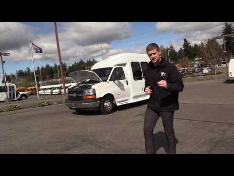 2009 Chevrolet Turtle Top 14 Passenger Shuttle Bus - S34949