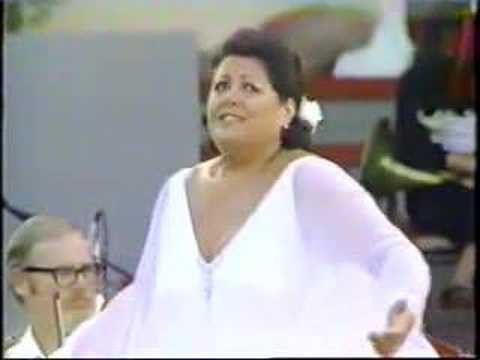 Margaret Price sings Dove sono (Le nozze di Figaro)
