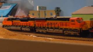 Vinny Sestito (Bnsf6951) N scale BNSF Peavine Sub - Layout tour