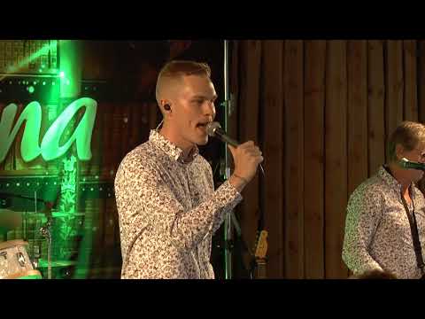 Skåningarna "En tår på min kind" (Dansbandssidan.com)