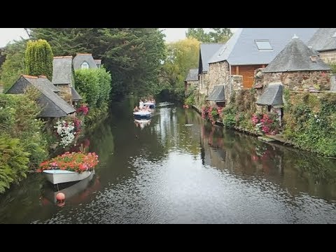 Tourisme Travel: The Pont Trieux center - After to visite the Guingamp city