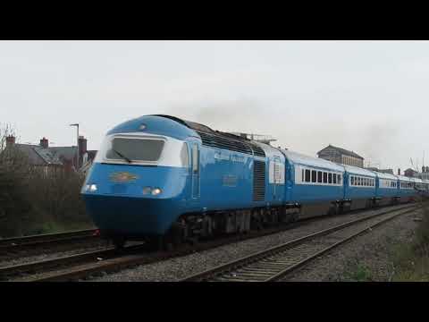 Devonian Pullman HST Set 43046 & 43049 Passes Rhyl - April 2022