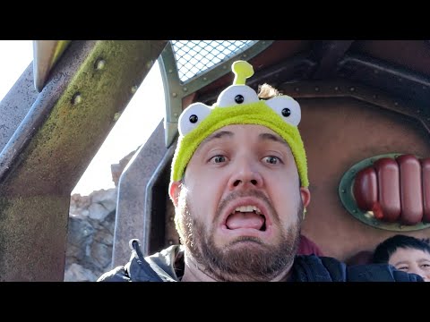 American Complains About Tokyo Disney For 12 Minutes