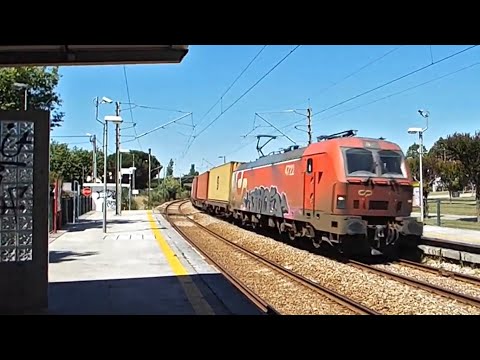 Medway 4722 com um comboio de transporte de contentores