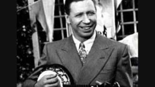 When I'm Cleaning Windows - George Formby