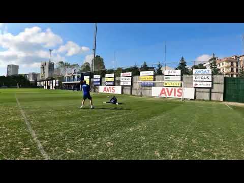 Anschlussaktion mit aktiver Fussabwehr