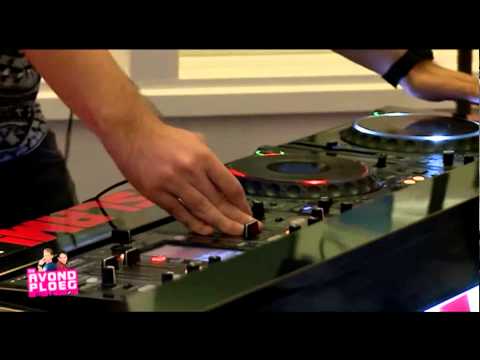 Deorro vs. Krewella - Yee Alive (Clockwork Mashup)