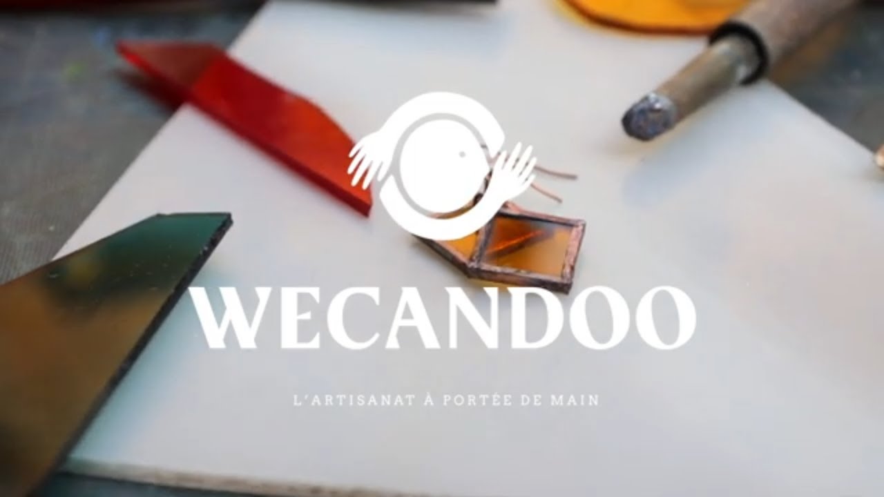 Façonnez vos boucles d'oreilles en verre avec Jessica - Vidéo