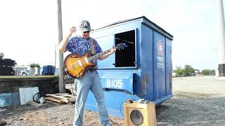 Video thumbnail for Trashiest Guitar Sound - Signal Diverter X Dumpster! by SignalDiverter
