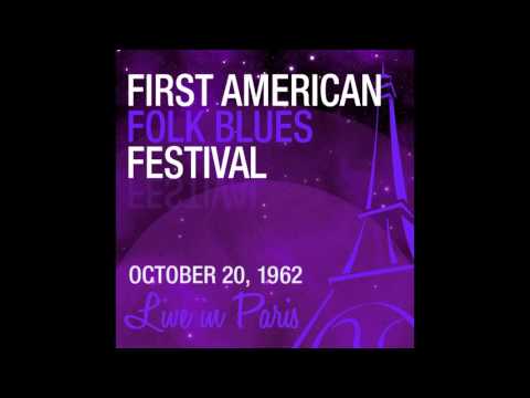 Memphis Slim - Hugues Panassié, Sonny Terry & Brownie McGhee Introduction (Live Oct 20, 1962)