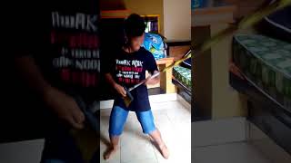 Download lagu Pemuda viral lucu main gitar gitaran. mp3 Download lagu Pemuda viral lucu main gitar gitaran. mp3