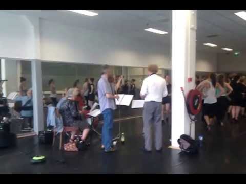 "Joc de fete la Sanziene" - Traditional Romanian folk song performed by a Dutch ensemble