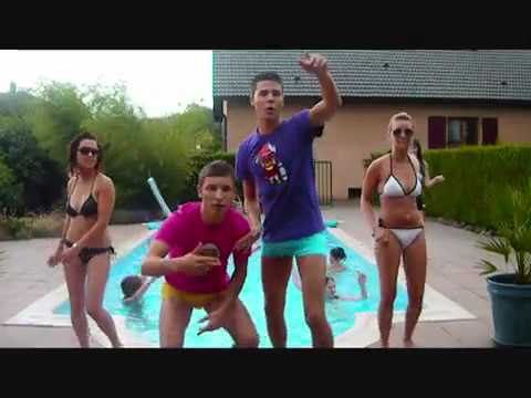 BM NEW 2010, Parodie Les Jumo selesao feat Willy william   C show   buzz de l'été
