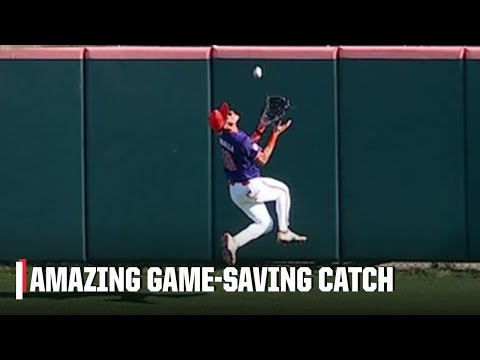 UNREAL Willie Mays-style game-saving grab by the Clemson centerfielder 🤯 | ESPN College Baseball
