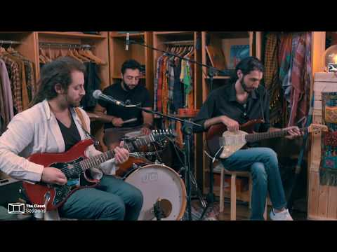 The Closet Sessions -Albaitil Ashwai | البيت العشوائي - الخزانة