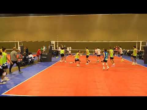 Ignacio Brito 2023 6’4 OH/OPPO / 352 Elite 17 / Milwaukee Tournament hitting highlights