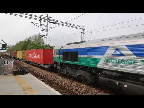 Gbrf class 66711 Sense in the striking Barden Aggregate livery