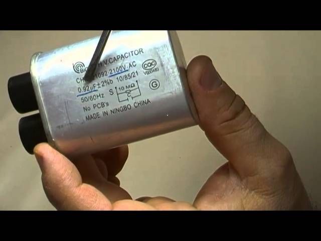 Vídeo relacionado con Cenpek condensador de alto voltaje de horno de microondas 2100 VAC 1.00 MFD uF universal compatible y reemplaza para el cabello multimedia Amana Kenmore Mayta y Whirlpolo