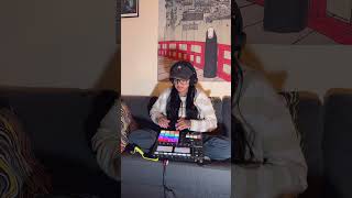 Video thumbnail for Finger Drumming with Hot List Expansion on Maschine Plus - Jetsetter - Gnarly 🛫🛫🛫 by gnarly.music