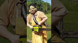 He&#39;s on Your Tail! #cosplay #leatherface #texaschainsawmassacre #texaschainsawgame #horror #scary