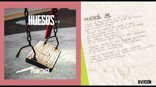 Huesos Music Video