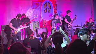 Hale - Kahit Pa X Pitong Araw (Live at 70s Bistro)