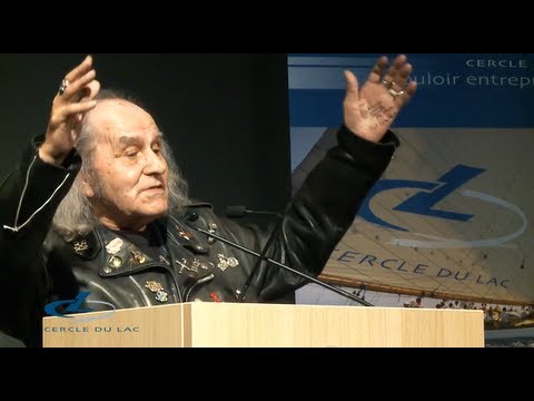 Le Père Guy Gilbert nous parle de l'église et la société, accompagné du prince Laurent de Belgique