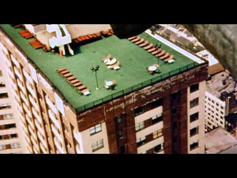 Q: The Winged Serpent (1982)