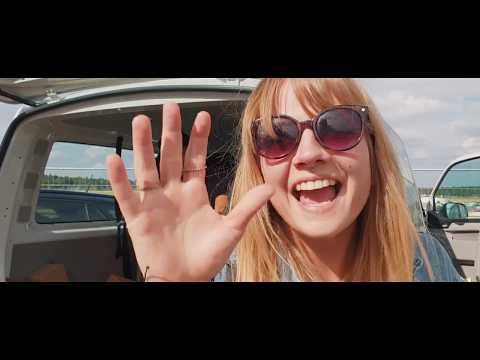 Mira Wunder - Wir bleiben hier (Official Video)