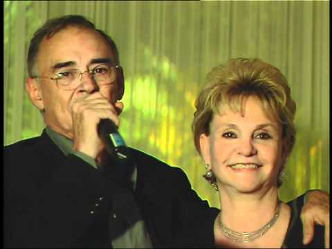 Kleber Lucas show Vigário Geral (Aos Pés da Cruz)
